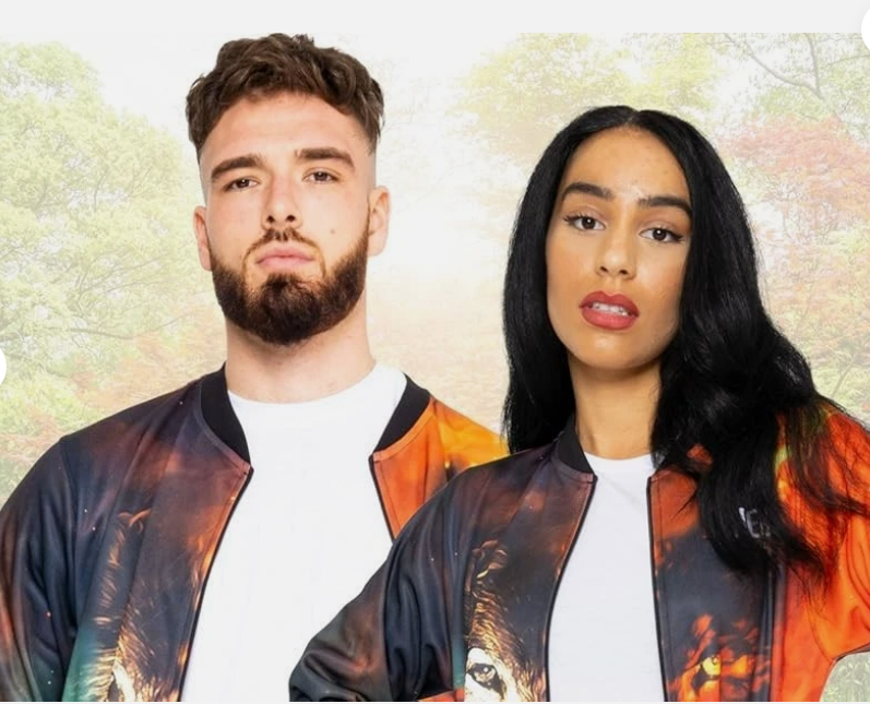 Wolf Spread Unisex Lightweight Fleece Style Jacket