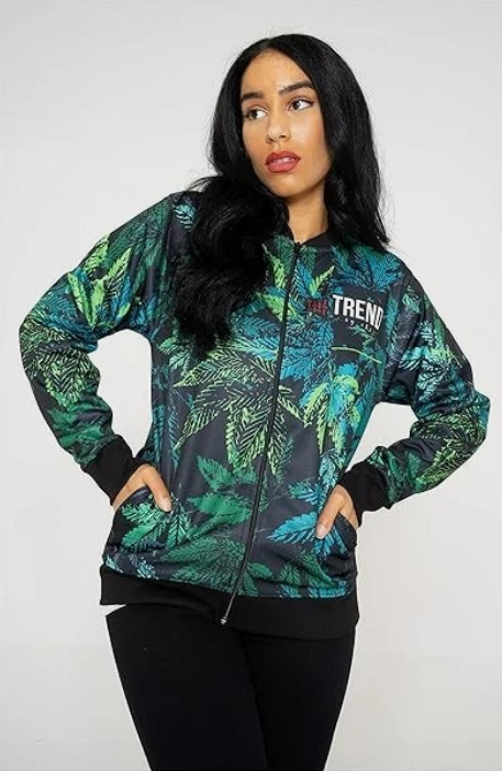 Trend by C & S Blue and Green Leaf Design Lightweight Fleece Jacket